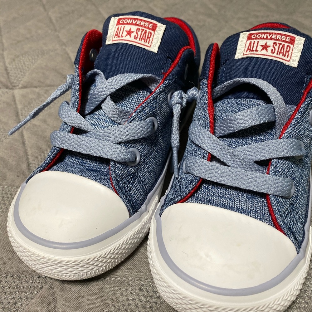 Like new converse for little kids